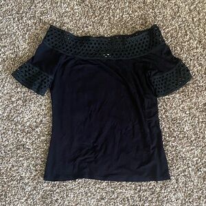 🎃 ✏️Elegant Black Off-Shoulder Blouse